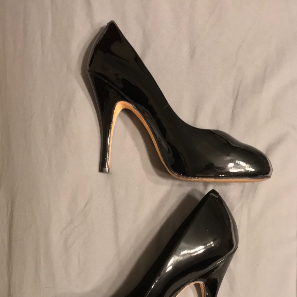 Vince Camuto high heel black patent leather 7.5